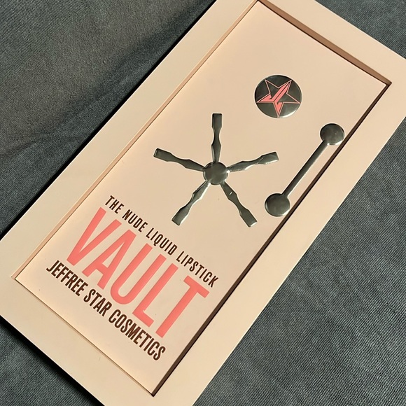 Jeffree Star Other - NIB Jeffree Star Nude Lipstick Vault